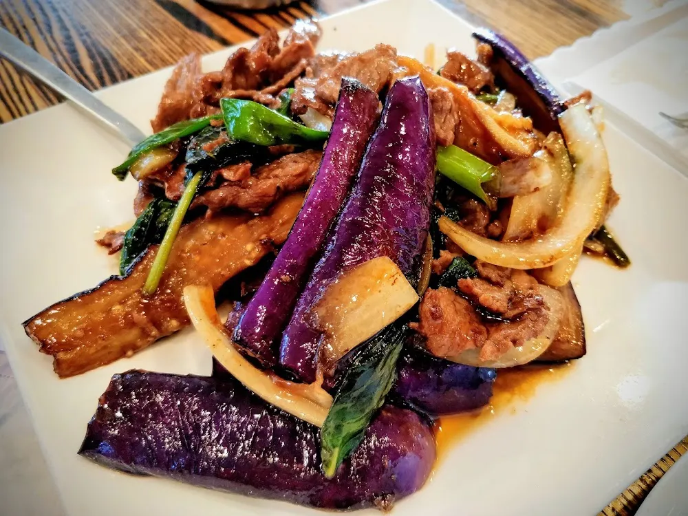Basil Eggplant with Beef CA Tim Xao Bo