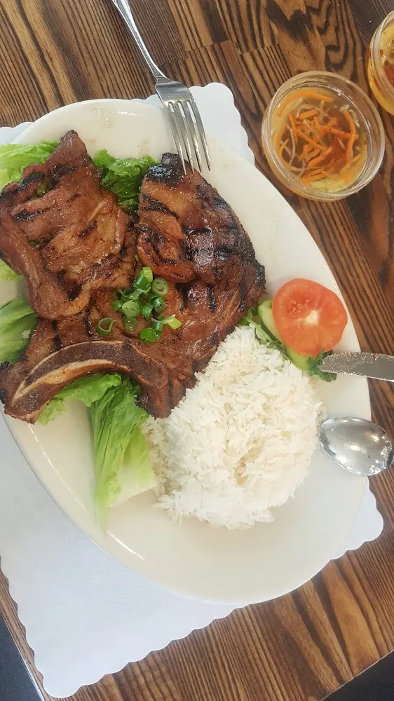 sn Saigon Style BBQ Pork Chop